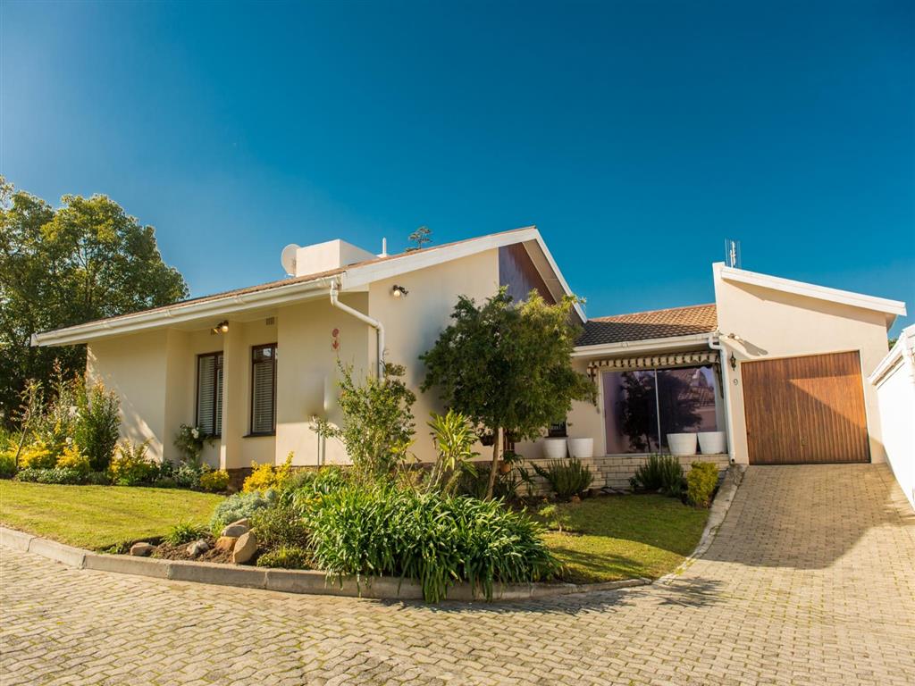 2 Bedroom Townhouse for Sale - Western Cape